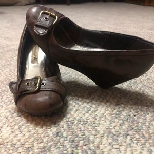Size 5 American Eagle brown wedges
